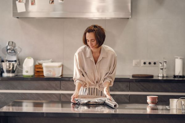 Découvrez comment le papier ingraissable transforme votre cuisine